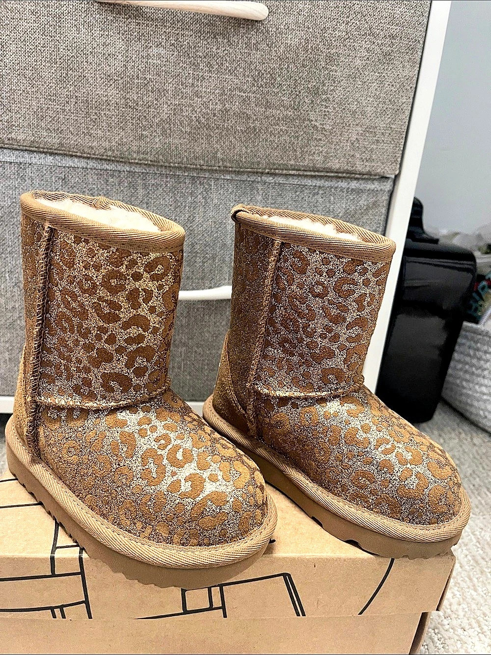 UGG Classic Mini Animal Print Winter Boots US 7 NWT